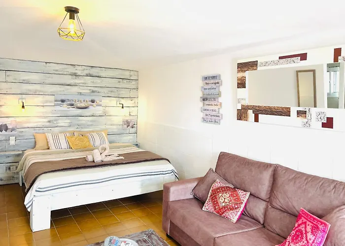 Casita Risa * Viñuela